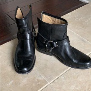 Frye Phillip Harness Short Boot